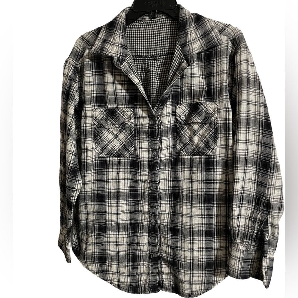 Vince Gray & Black Plaid Button Front Boyfriend Shirt Womens small